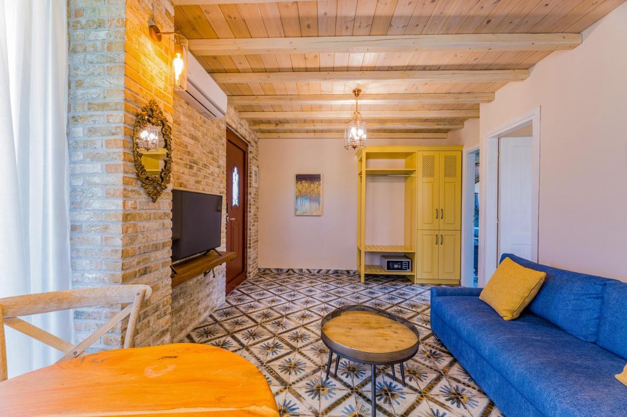 Mediterraneo Luxury Suites Halkidiki Vourvourou Buitenkant foto