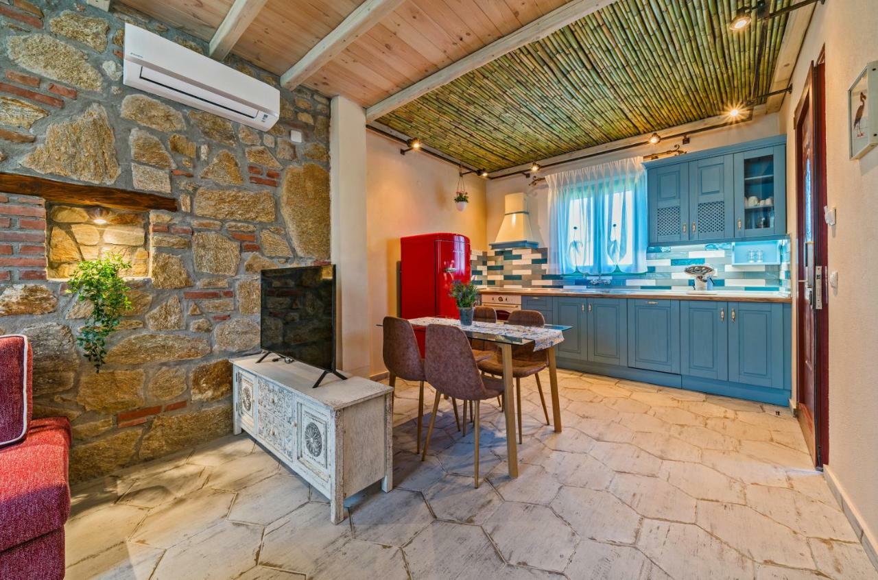 Mediterraneo Luxury Suites Halkidiki Vourvourou Buitenkant foto