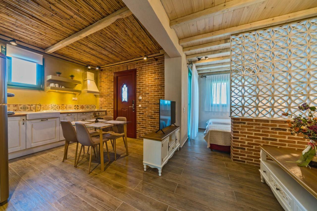Mediterraneo Luxury Suites Halkidiki Vourvourou Buitenkant foto